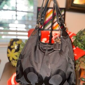 Coach “Maggie” Op Art large Hobo ** SOLD!!